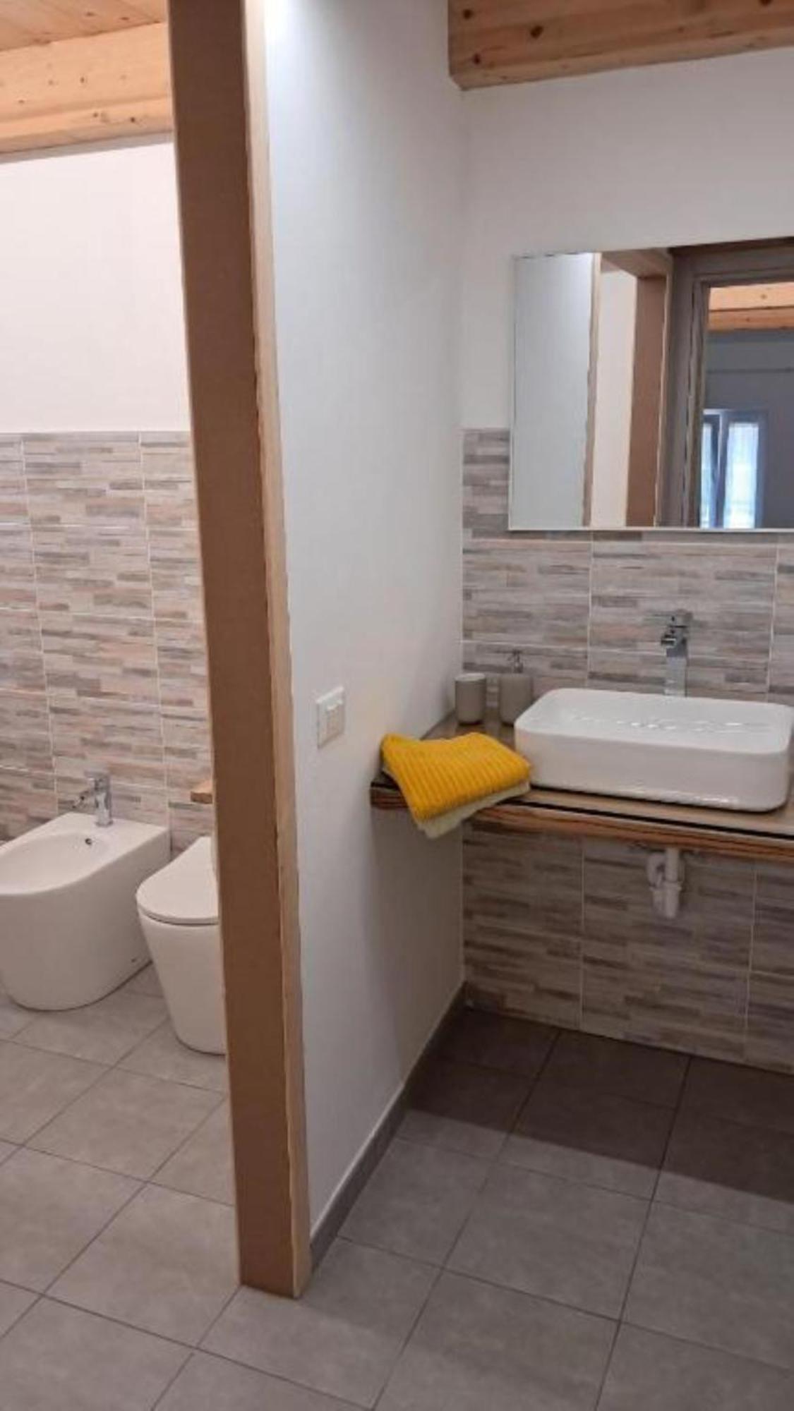 Bed&Braja Hotel Vische Luaran gambar